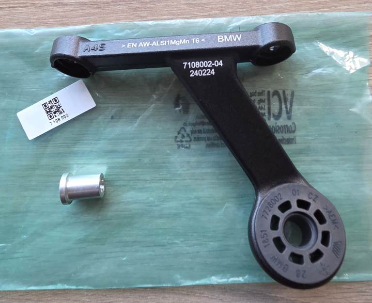 R1300 Gs Genuine Silencer mount