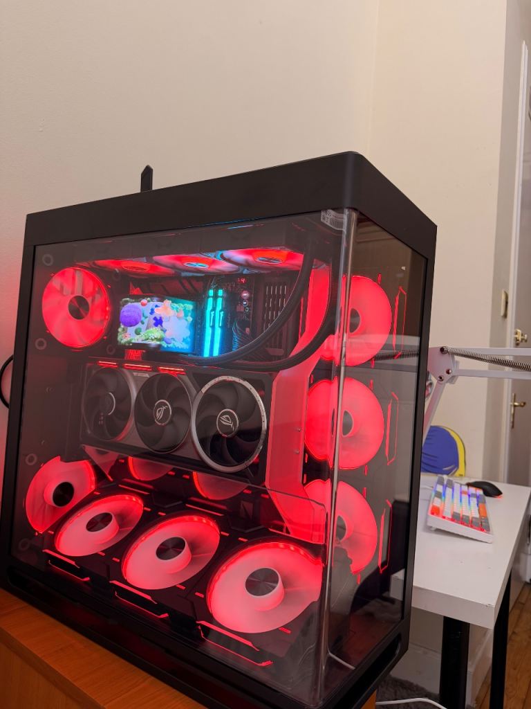 OCUK Gaming Radiance RTX 5090 PC - ASUS Gaming, As New