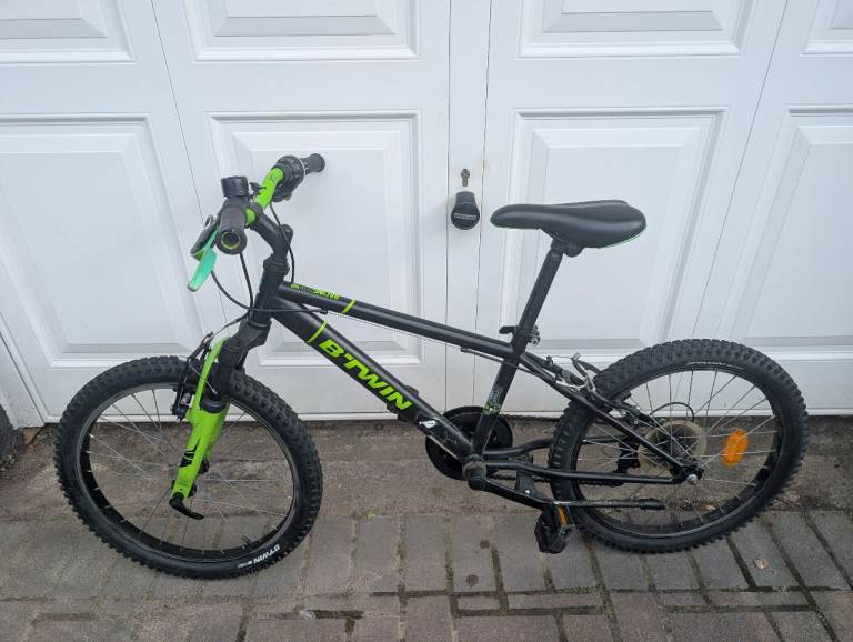 BTWin 20 inch Racing Boy 500. (Suit 6-8yo)