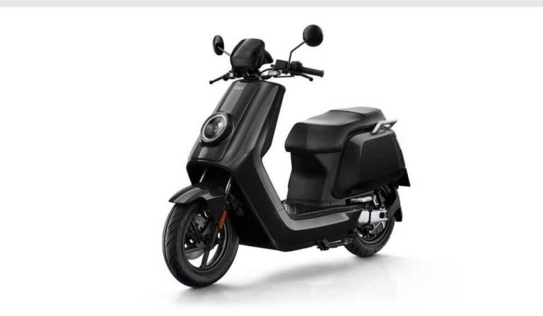 Moped Rental for Uber & Deliveroo Riders — From £49/week