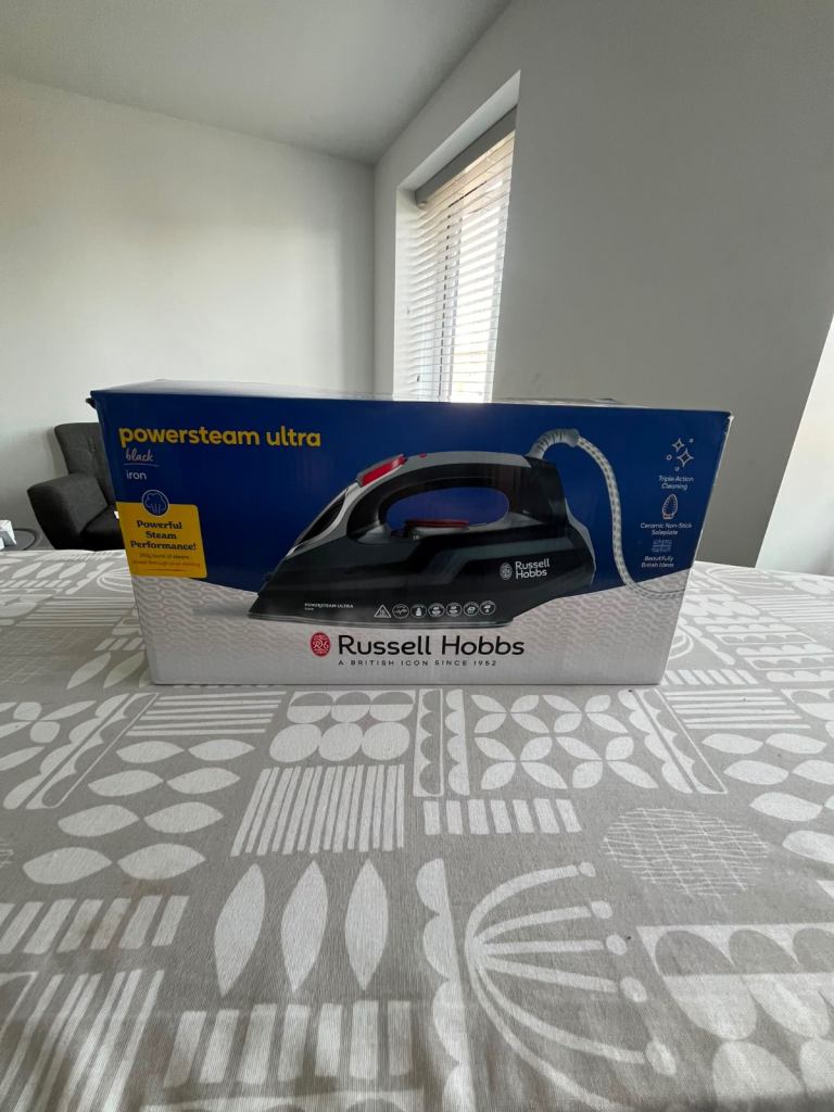 Russell Hobbs Powersteam Ultra Iron – Black, As Good As New