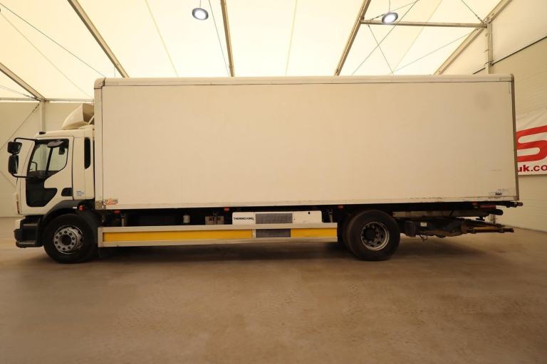 2018 (18 PLATE) Volvo FL250 4x2 Euro 6 Refrigerated