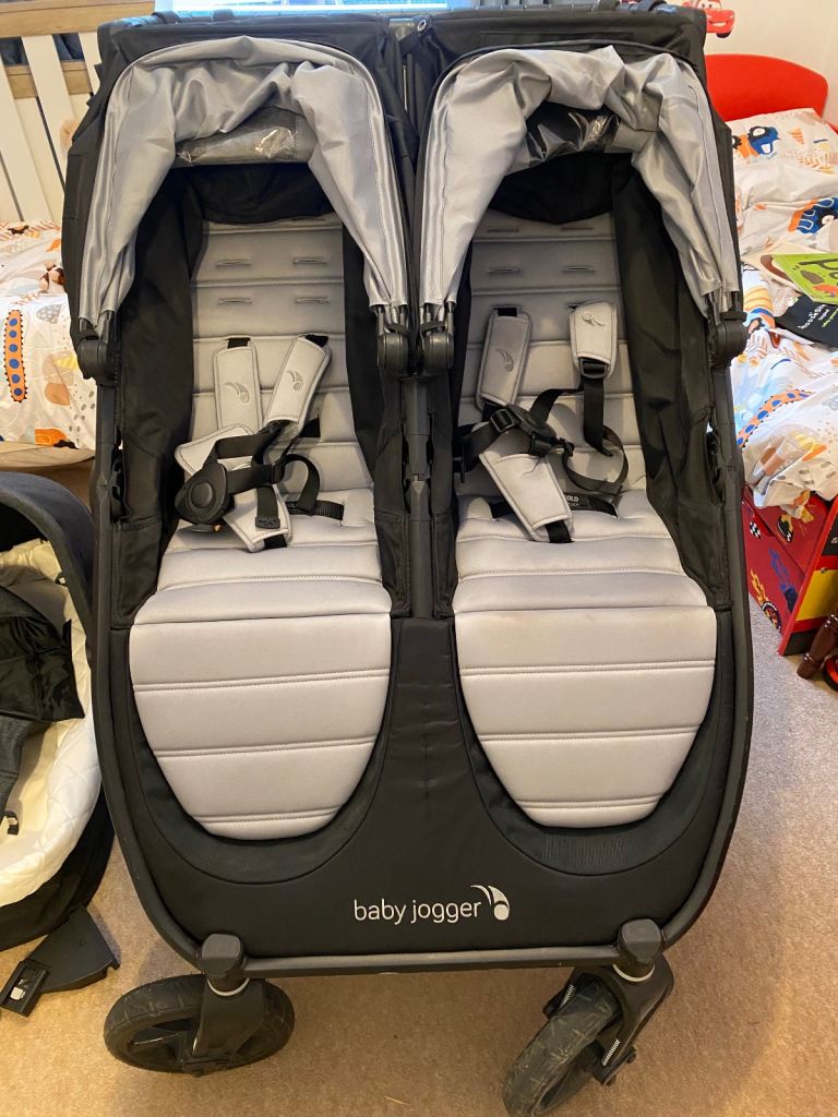 Baby jogger city mini GT2 double plus baby carrycot