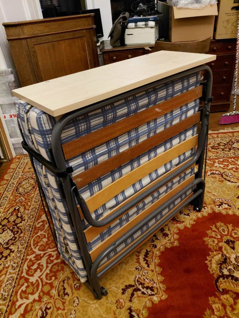 Folding bed / zed bed