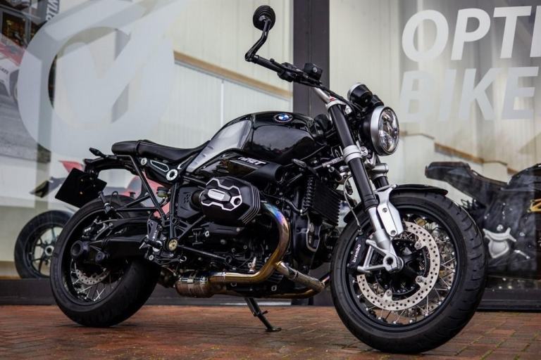 BMW R nineT LOW MILES ! EXTRAS ! STUNNING