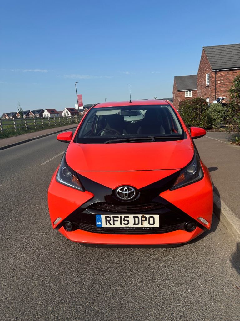 Toyota, AYGO, Hatchback, 2015, Manual, 998 (cc), 5 doors