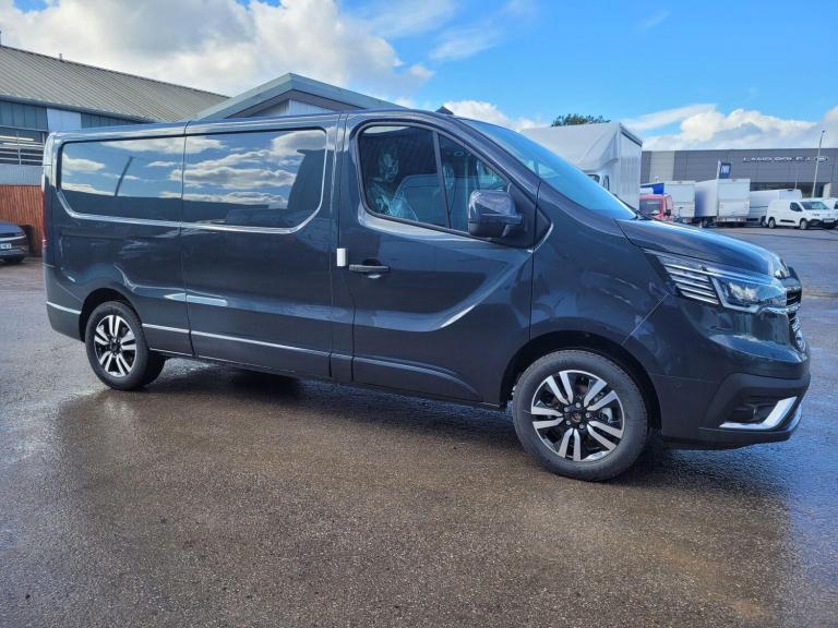 Renault Trafic LL30 Blue dCi 150 extra sport panel van MY26 Diesel Manual
