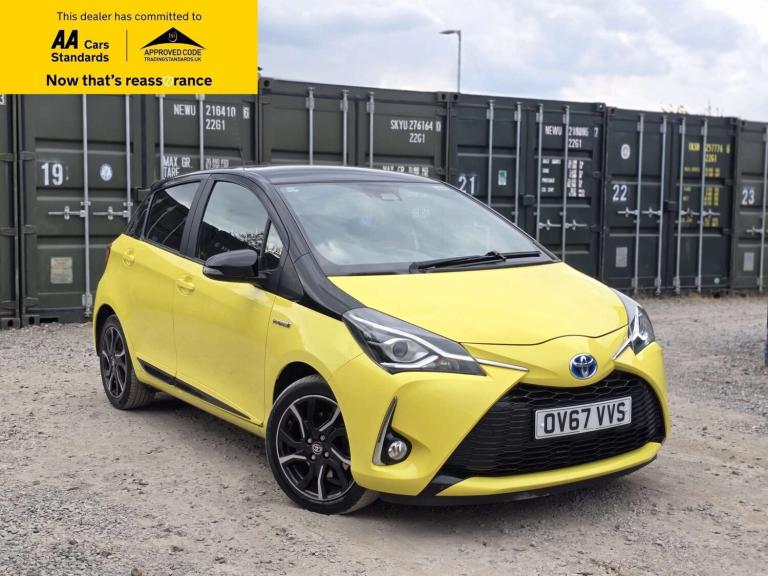 2017 Toyota Yaris 1.5 VVT-h Yellow Bi-Tone Limited Edition Hatchback 5dr Petrol Hybrid E-CVT  Hat...