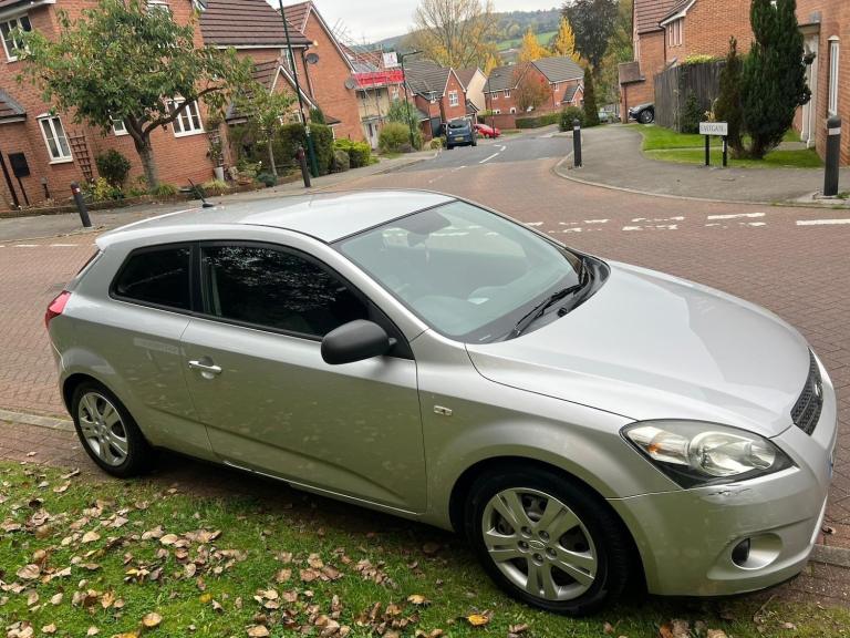 2010 Kia Pro Ceed 1.4 1 3dr HATCHBACK Petrol Manual