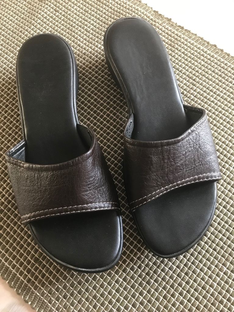 Ladies low-heeled mules Size 5