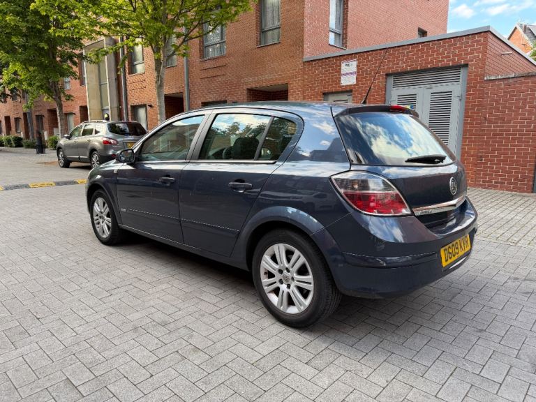 2009 VAUXHALL ASTRA 1.8 AUTOMATIC | LONG MOT | EXCELLENT CAR
