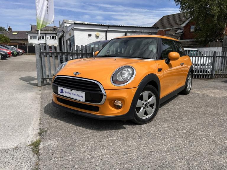 MINI HATCH 1.5 Cooper D 3-Door Hatch Orange Manual Diesel 2015