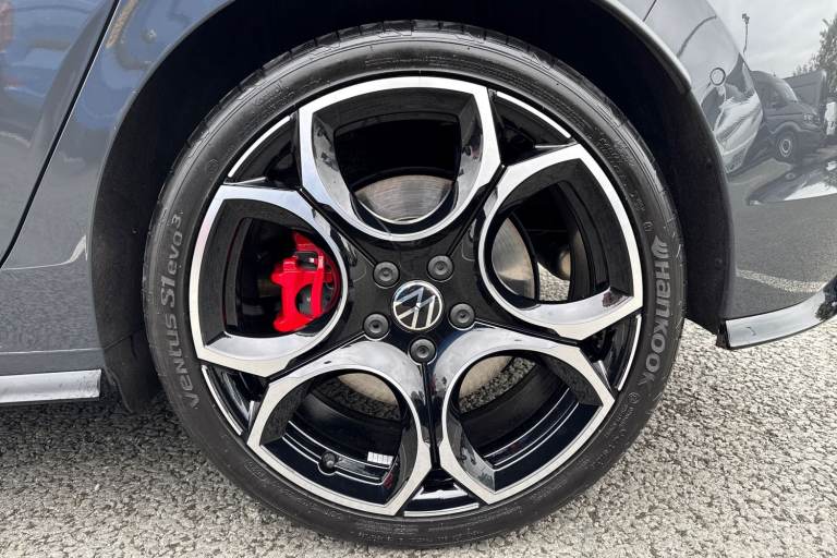 2025 Volkswagen Golf 2.0 TSI 300 GTI Clubsport 5dr DSGÃ¢Â­ÂBlack Pack, DCC, Sunroof, 'Akra Hatch...