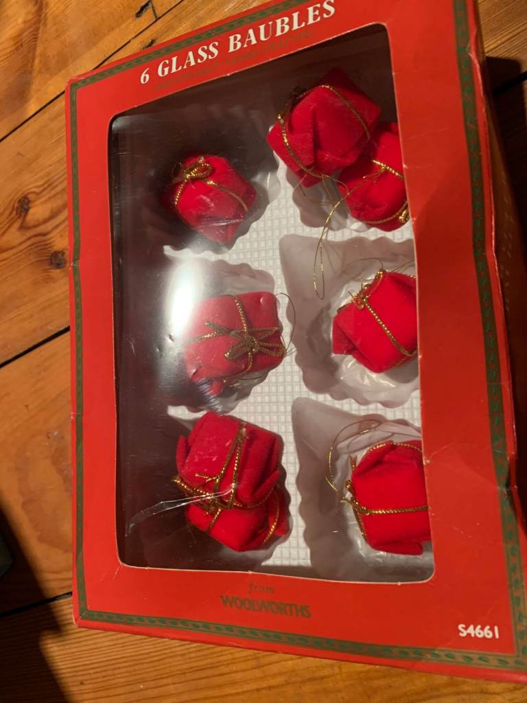 BRAND NEW 3 BOXES OF 6 HAND CRAFTED GLASS BAUBLES EACH-REDUCED TO £10 FOR THE 3 BOXES UNTIL 3 JUNE -