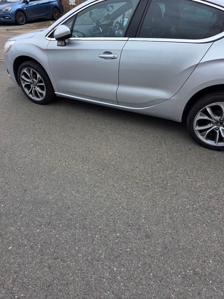 Citroen, DS4, Hatchback, 2011, Manual, 1560 (cc), 5 doors