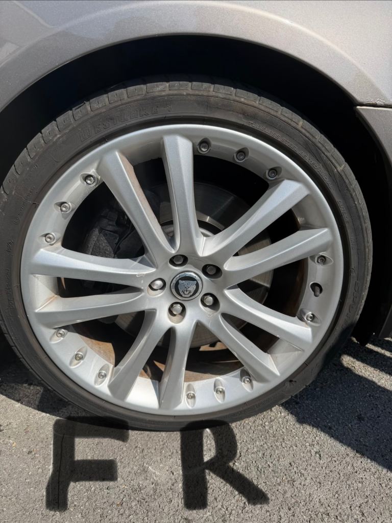 Jaguar xf 20inch alloy wheels 
