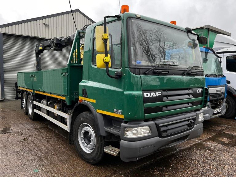 2013 DAF CF 75.310 26T DROPSIDE WITH HMF 1430 CRANE