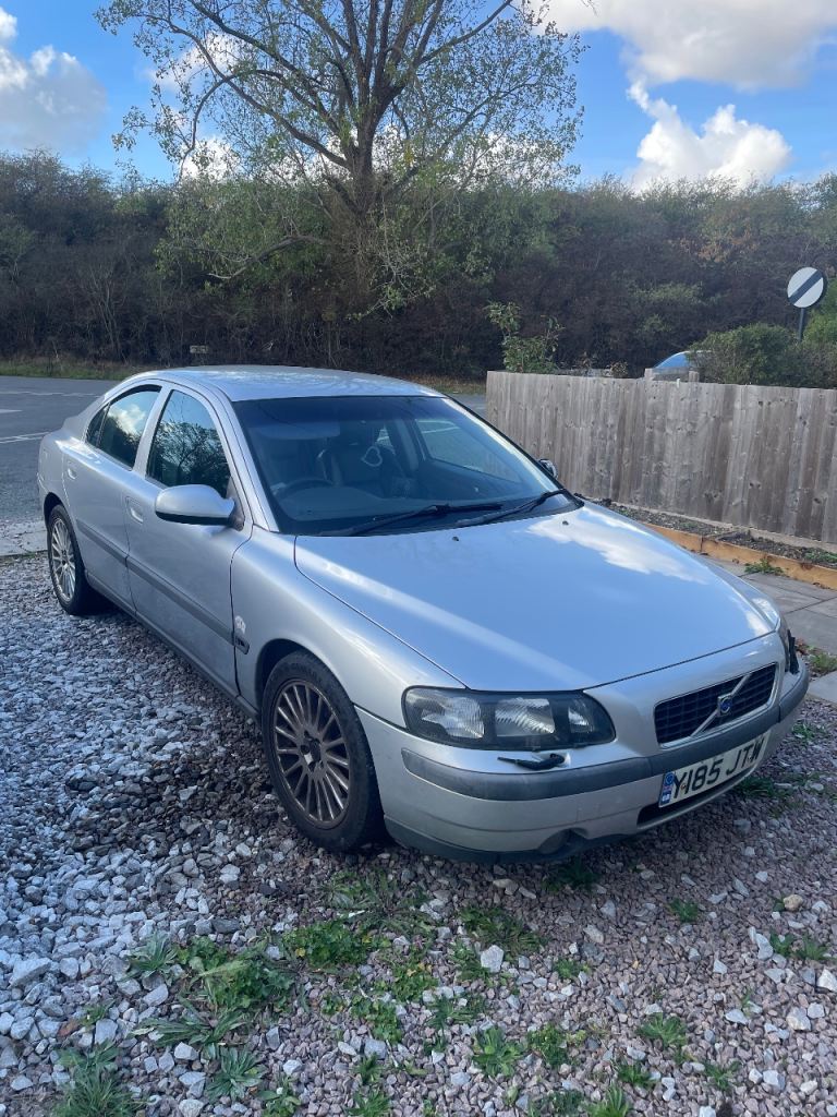 2001 Volvo S60 2.0 Petrol Automatic – 121,740 Miles ULEZ MOT Nov 2026 – £995 ONO