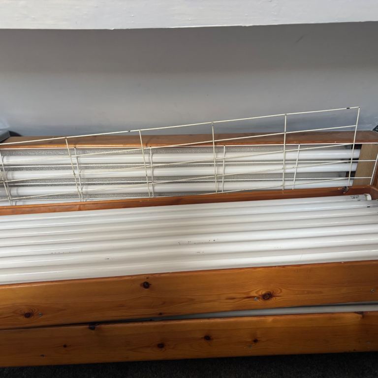 Lay down 16 tube sun bed 