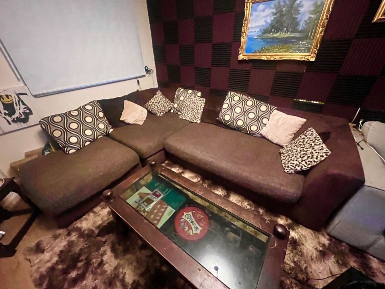 Brown L-Shaped Sofa – 3 Sections – Super Comfy – Great Condition