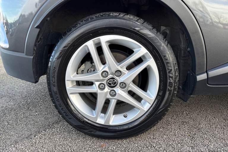 2022 Toyota C-HR 1.8 VVT-h Icon CVT Euro 6 (s/s) 5dr SUV PETROL/ELECTRIC Automatic