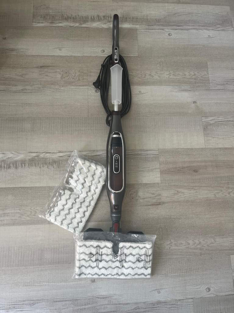 Shark Klik & Flip Steam Mop