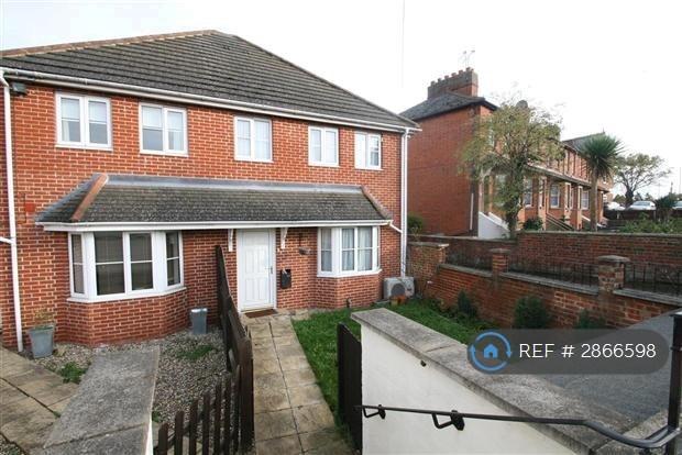 2 bedroom house in Trinity Mews, Maidenhead, SL6 (2 bed) (#2866598)