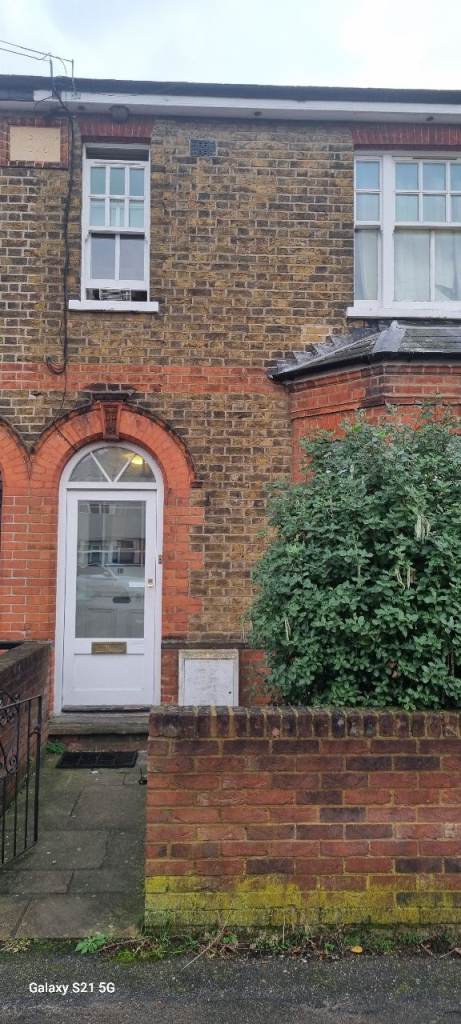 Rooms to rent from 600 £/M