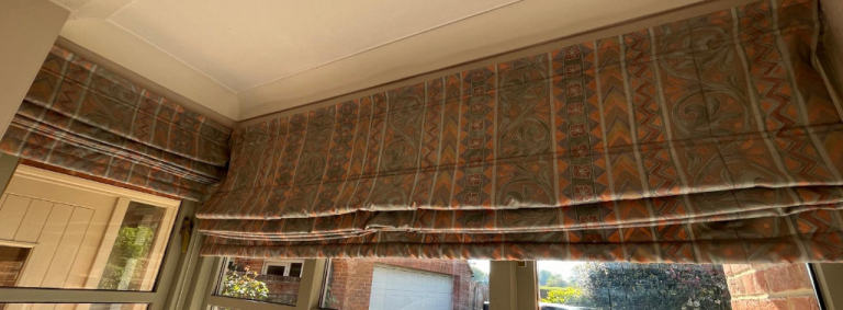 Roman blind in beautiful multi-colour pattern