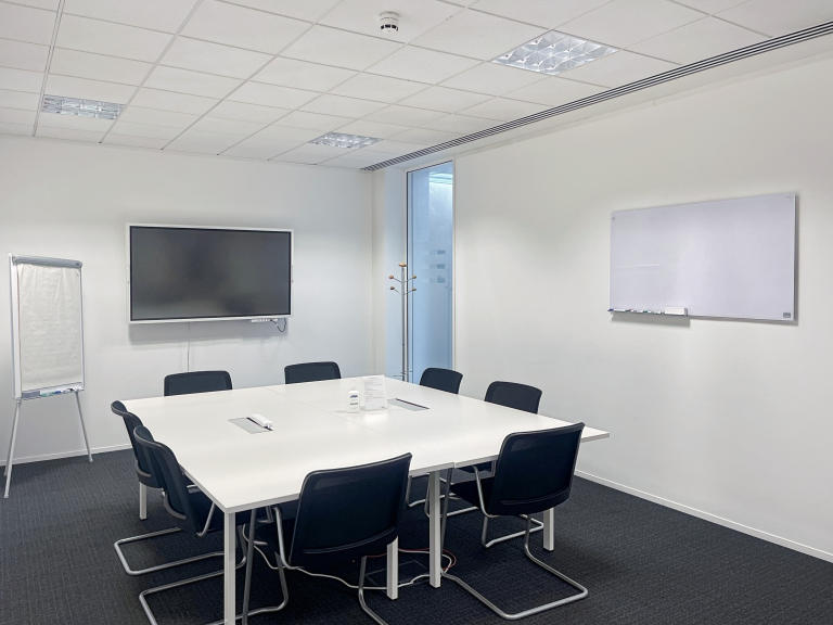 Bracknell - RG121WA \ Flexible Office Membership with Private Office Access