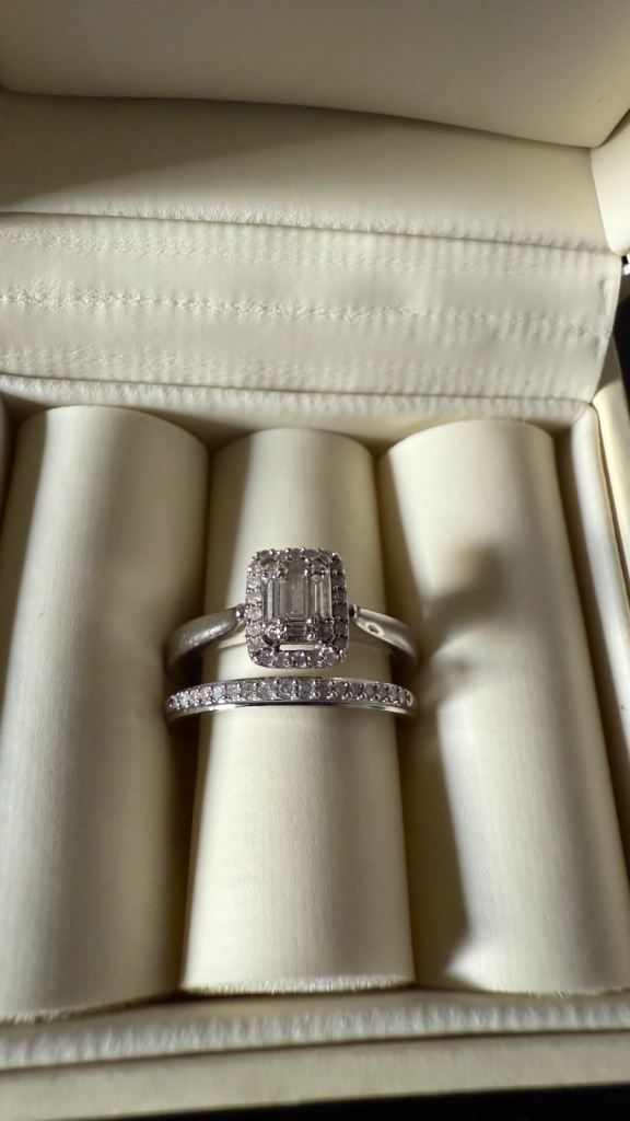 Engagement ring 9ct gold 0.33 diamond ring bridal set