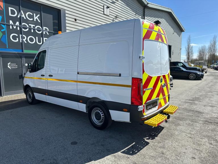 73 Reg Mercedes-Benz Sprinter, L2H2, RWD, Utility, Workshop Van