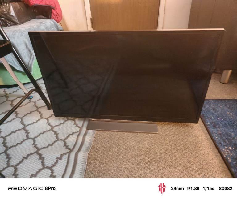Toshiba smart  TV 