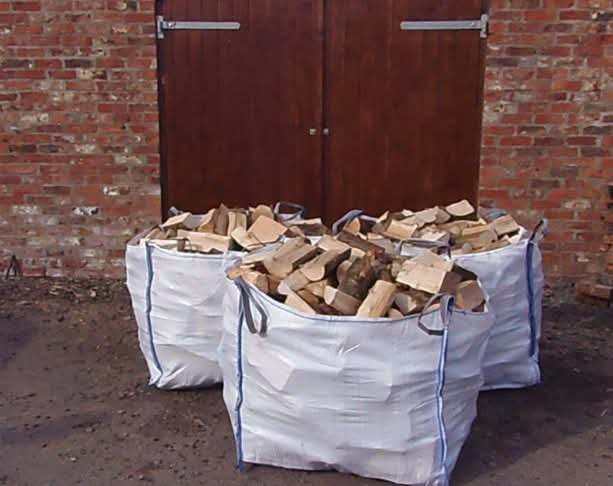 Seasoned hardwood logs with free delivery 1ton builders bag £60 2bags £110 4bags £180