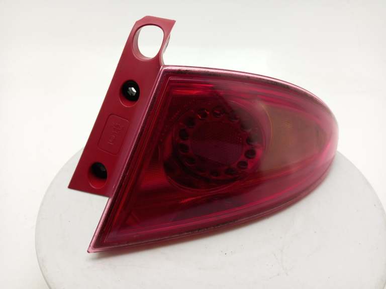 Seat Leon Tail Light Rear Lamp O/S 2009-2013 5 Door Hatchback Rh