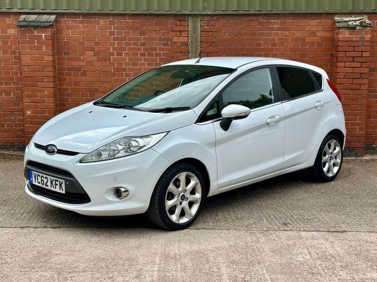 FORD FIESTA 1.25 Zetec 5dr 2012