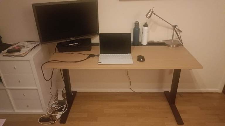 IKEA Mittzon desk