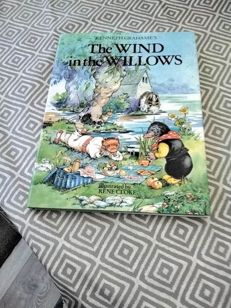 BRAND NEW BOOK WIND IN THE WILLOWS
