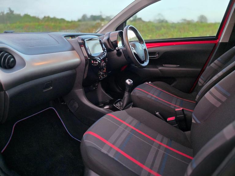 2014 Peugeot 108 1.2 VTi Allure 5dr HATCHBACK PETROL Manual