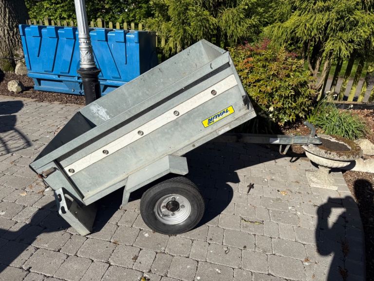 Noval galvanised tipping car trailer 