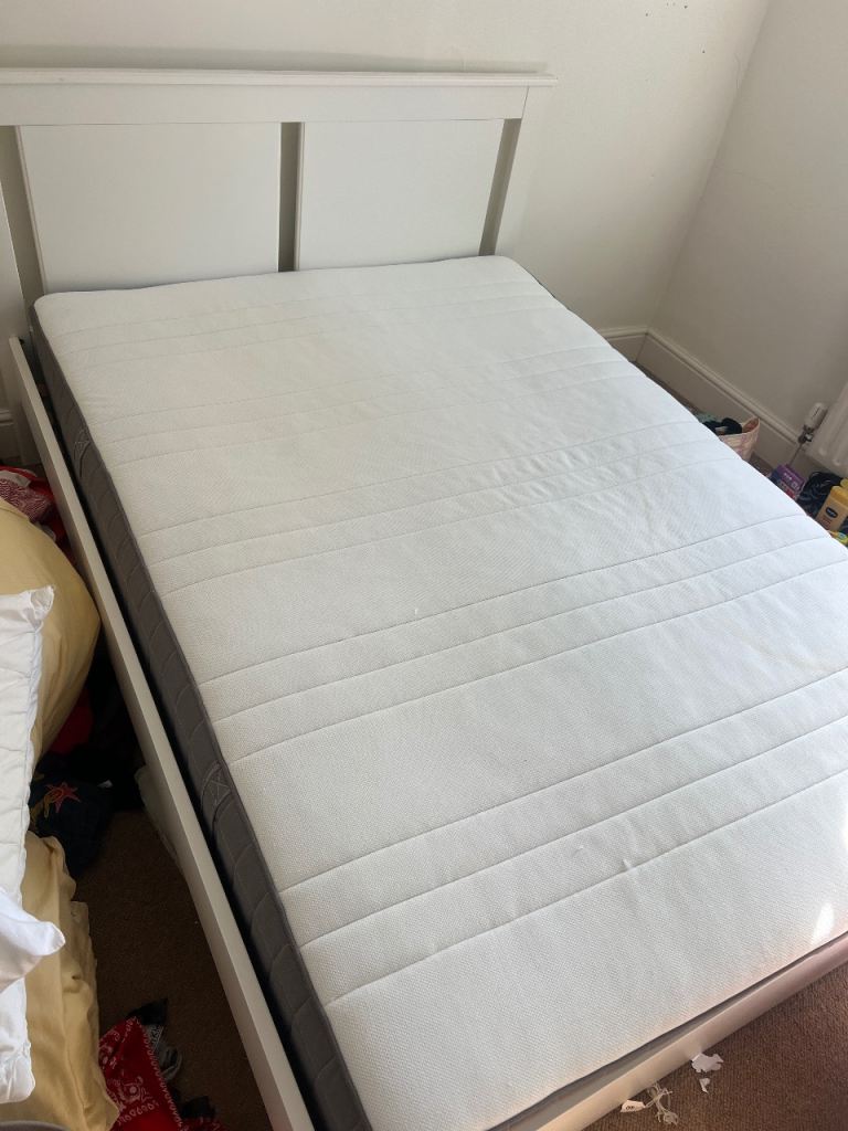 Double bed base and mattress
