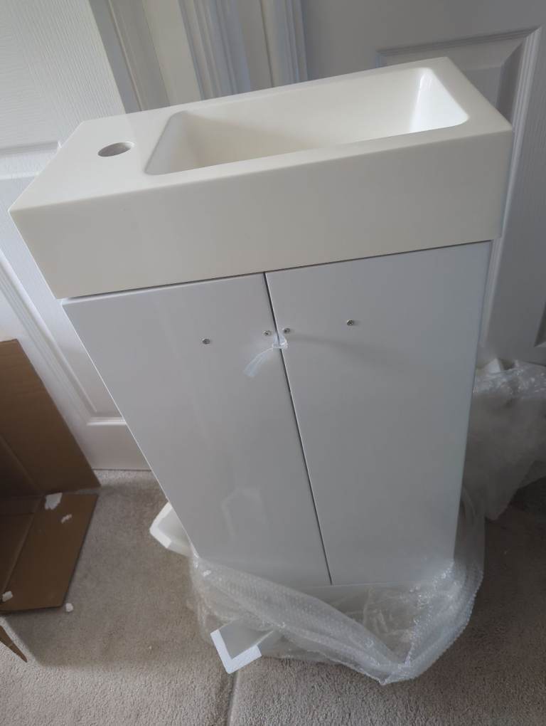 Compact white floor standing unit with resin basin victoria plumbing brand new