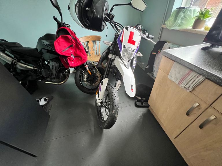 Aprilia, SX, 2024, 124 (cc)