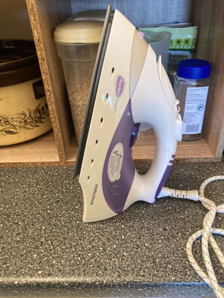 Morphy-Richard’s steam iron– Good Working Condition