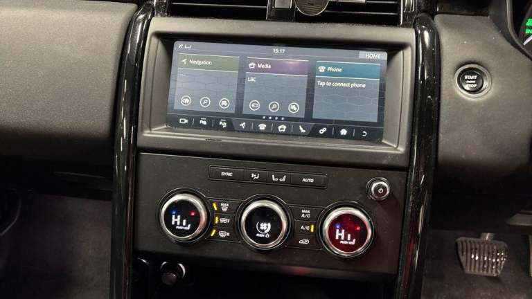 2019 Land Rover Discovery 2.0 Si4 SE 5dr Auto ESTATE PETROL Automatic