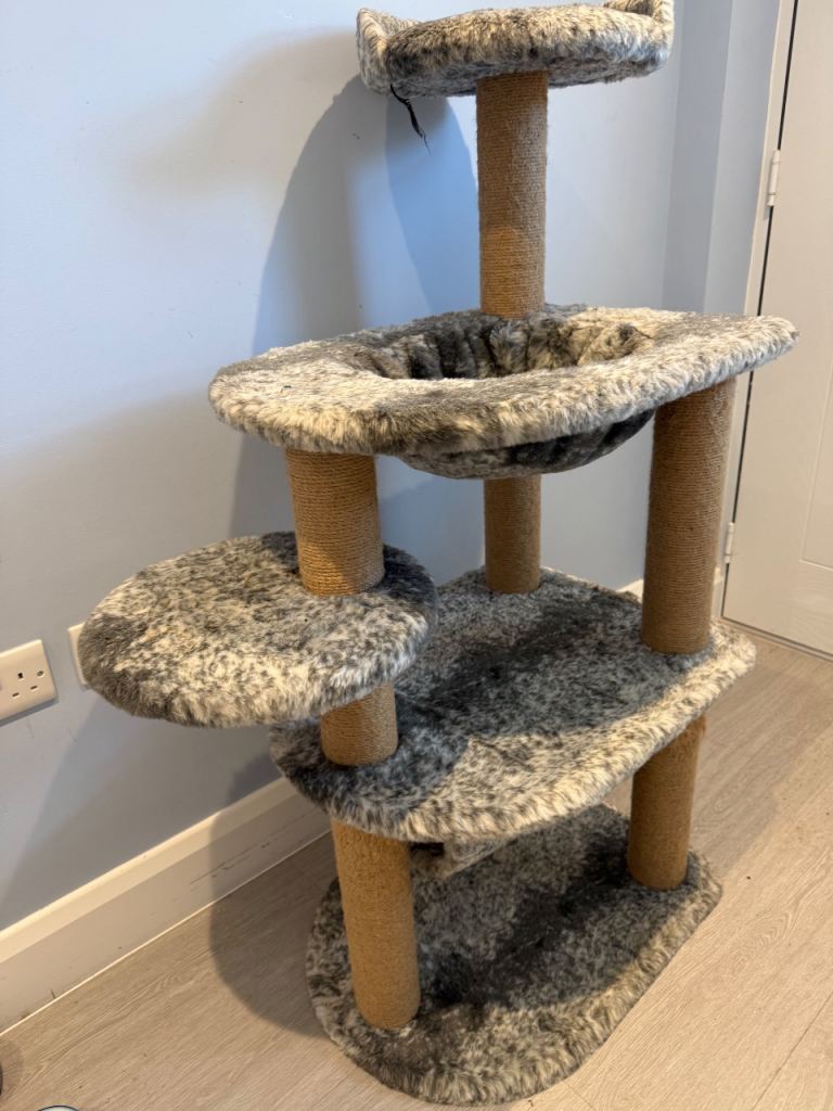 Nap & Play Cat Tower