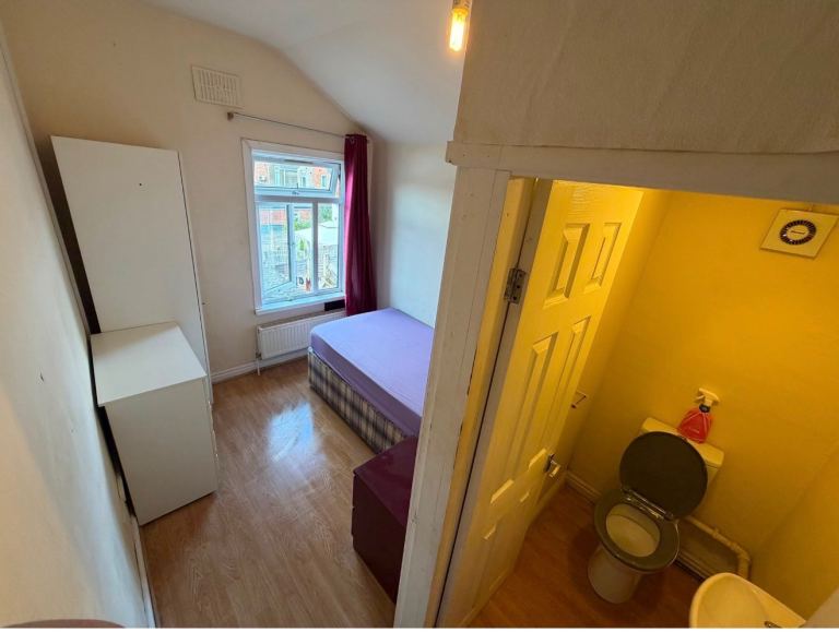 Double Rooms to Rent in Tyseley - Universal Credit, DSS, ESA, JSA or PIP