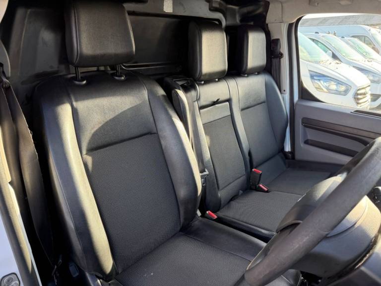 2021 Peugeot Expert 1.5 BlueHDi 1000 Professional Standard Panel Van 6dr Diesel Manual MWB Euro P...