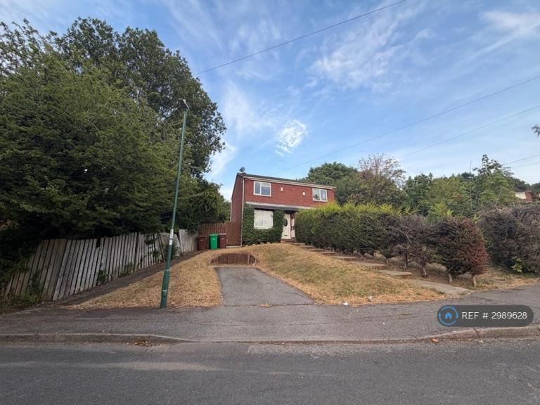 2 bedroom house in Fairmead Close, Nottingham, NG3 (2 bed) (#2989628)