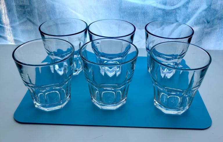 Drinking glass tumblers x6